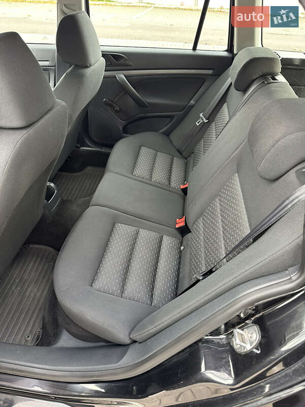 Универсал Skoda Octavia 2011 в Луцке фото 22 Универсал Skoda Octavia 2011 в Луцке