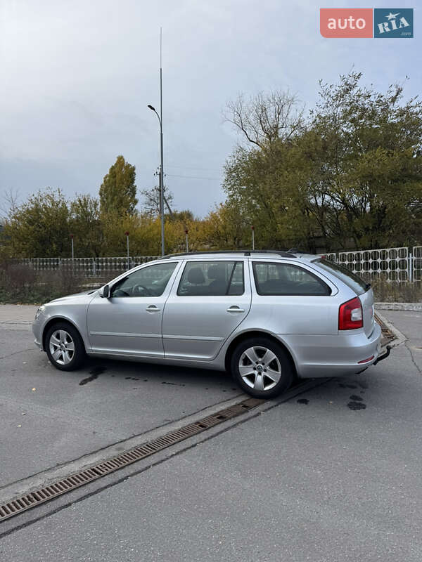 Универсал Skoda Octavia 2009 в Великой Багачке фото 15 Универсал Skoda Octavia 2009 в Великой Багачке