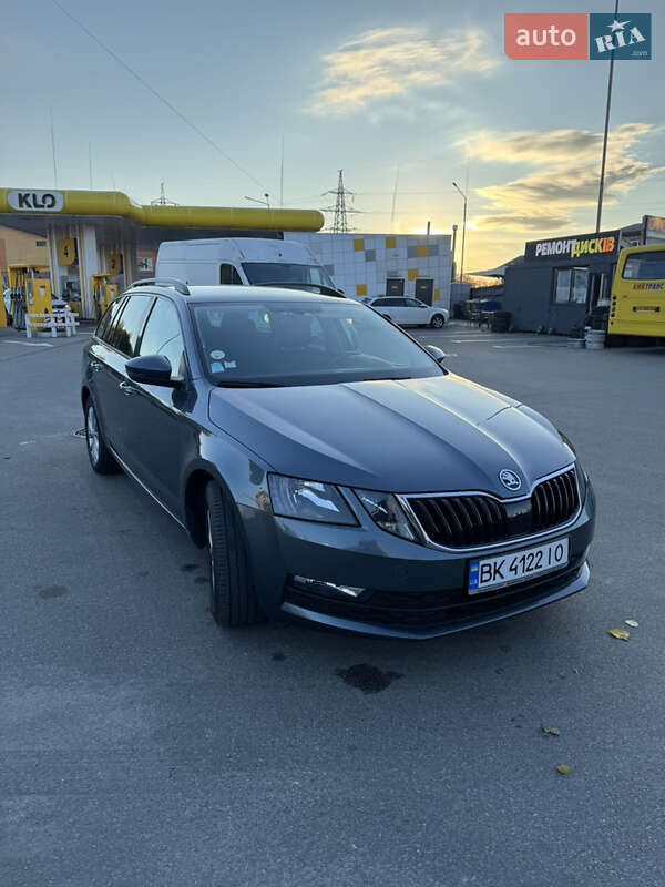 Универсал Skoda Octavia 2018 в Софиевской Борщаговке