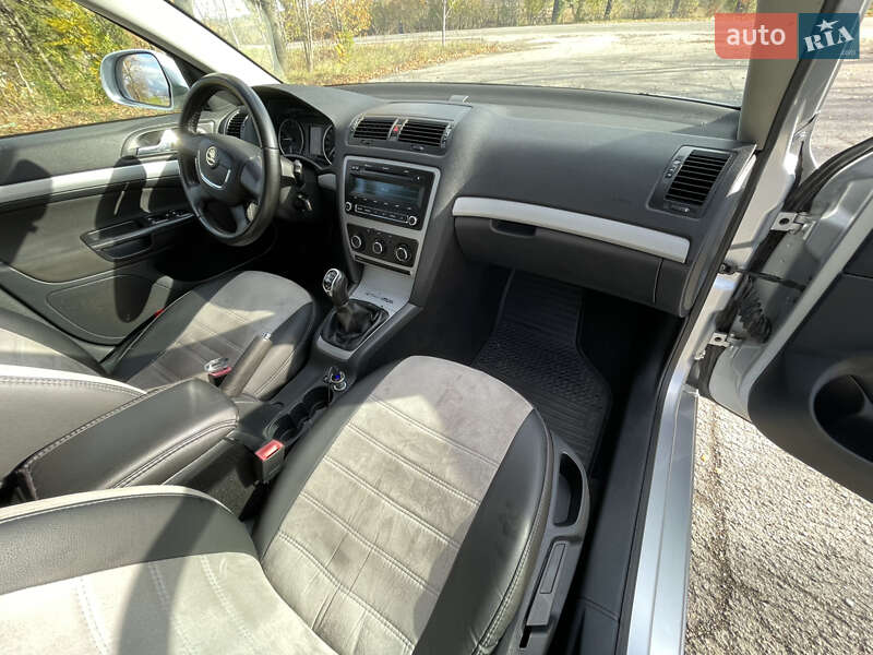 Универсал Skoda Octavia 2012 в Кельменцах фото 22 Универсал Skoda Octavia 2012 в Кельменцах