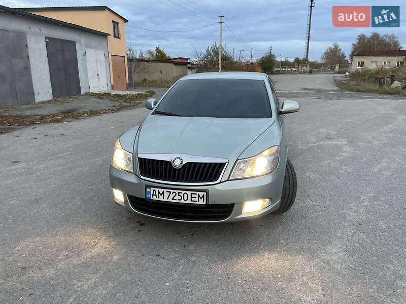Лифтбек Skoda Octavia 2010 в Звягеле