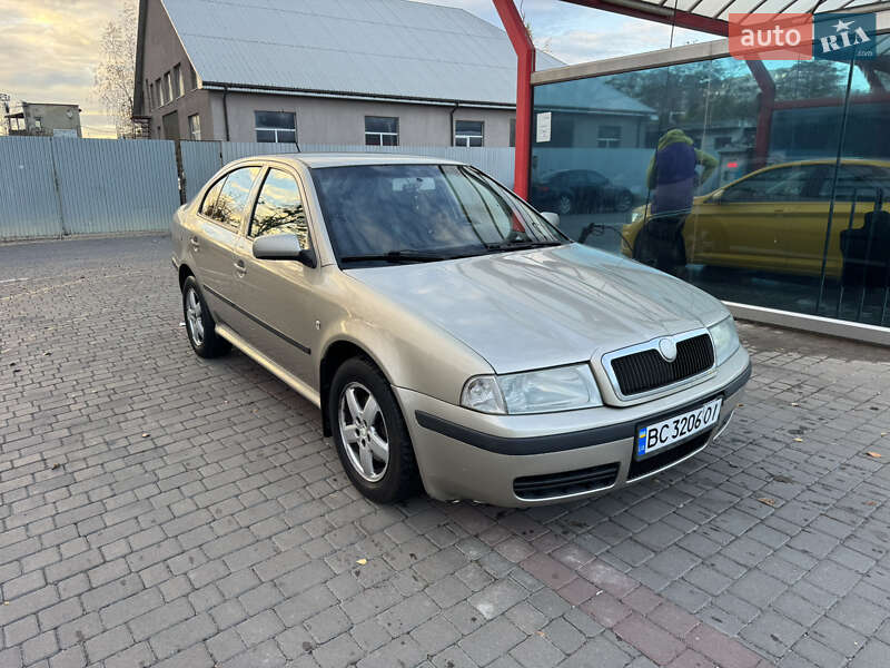 Лифтбек Skoda Octavia 2006 в Львове