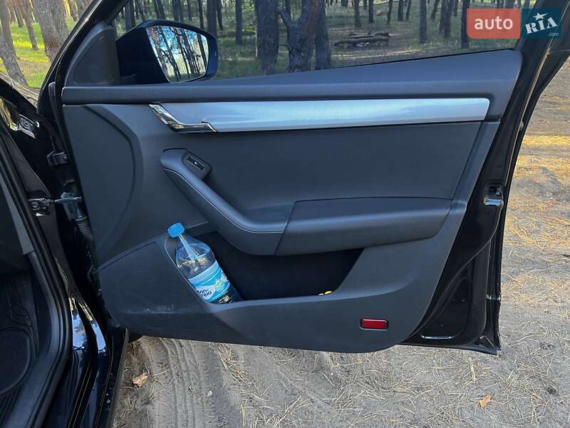 Універсал Skoda Octavia 2014 в Кам'янському фото 14 Універсал Skoda Octavia 2014 в Кам'янському