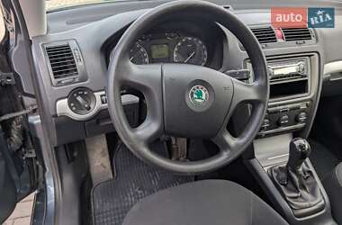 Універсал Skoda Octavia 2006 в  фото 35 Універсал Skoda Octavia 2006 в