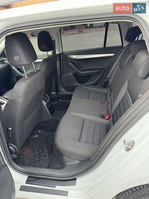 Универсал Skoda Octavia 2018 в Буче