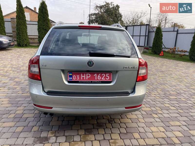 Універсал Skoda Octavia 2009 в Нововолинську