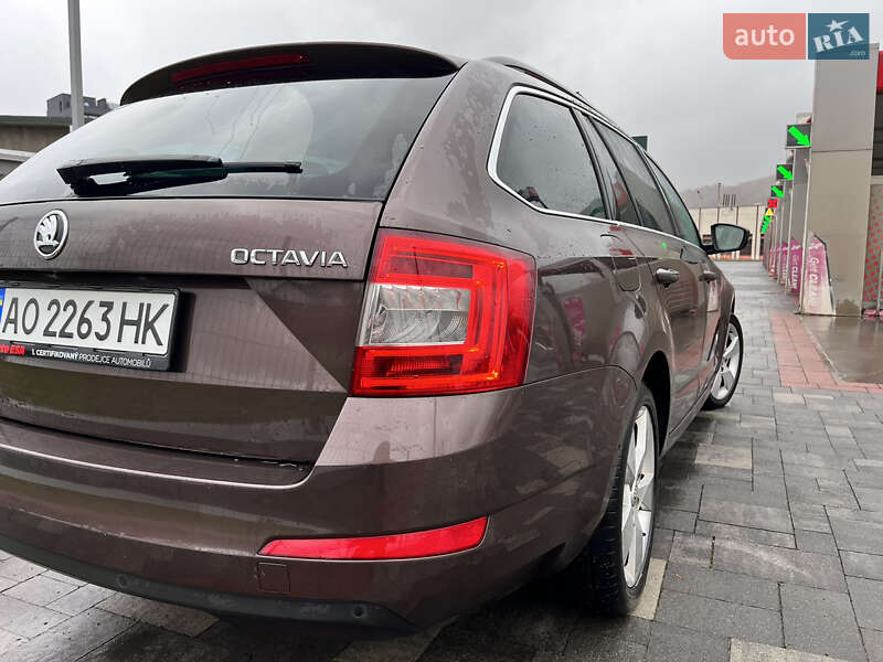 Универсал Skoda Octavia 2015 в Хусте