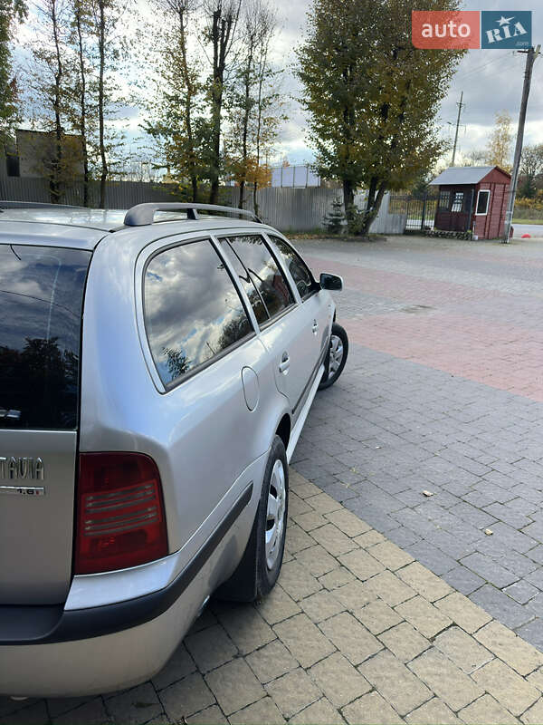 Універсал Skoda Octavia 2003 в Тернополі