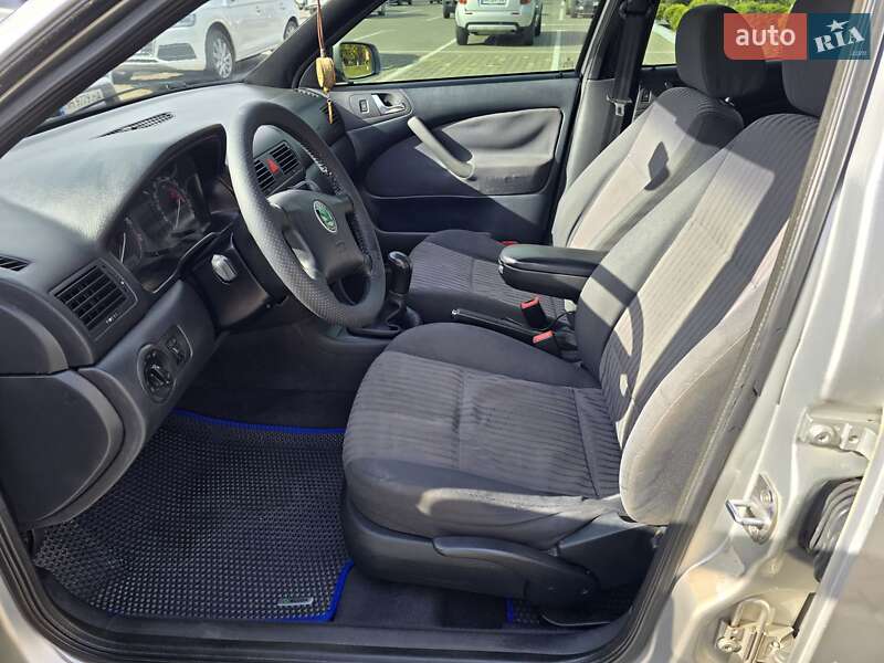 Лифтбек Skoda Octavia 2002 в Одессе фото 40 Лифтбек Skoda Octavia 2002 в Одессе