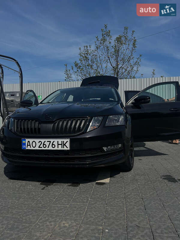 Лифтбек Skoda Octavia 2017 в Ужгороде фото 3 Лифтбек Skoda Octavia 2017 в Ужгороде