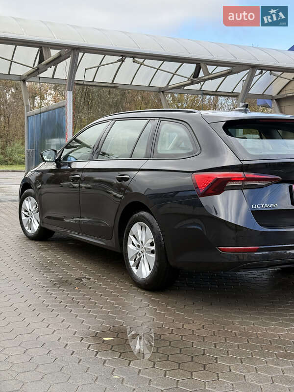 Универсал Skoda Octavia 2021 в Луцке