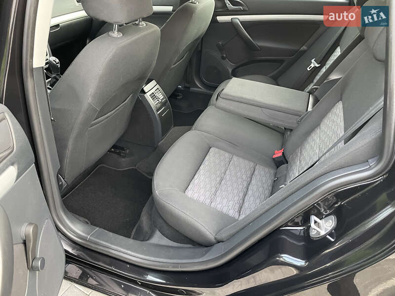 Универсал Skoda Octavia 2011 в Ровно фото 80 Универсал Skoda Octavia 2011 в Ровно