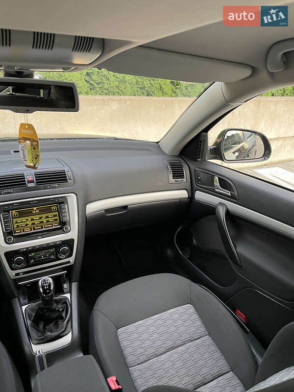 Универсал Skoda Octavia 2011 в Ровно фото 99 Универсал Skoda Octavia 2011 в Ровно