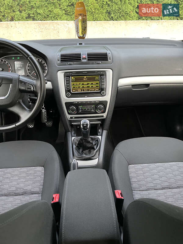 Универсал Skoda Octavia 2011 в Ровно фото 101 Универсал Skoda Octavia 2011 в Ровно