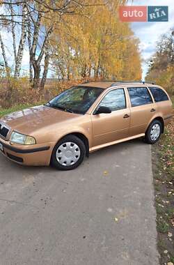 Универсал Skoda Octavia 2001 в Немирове