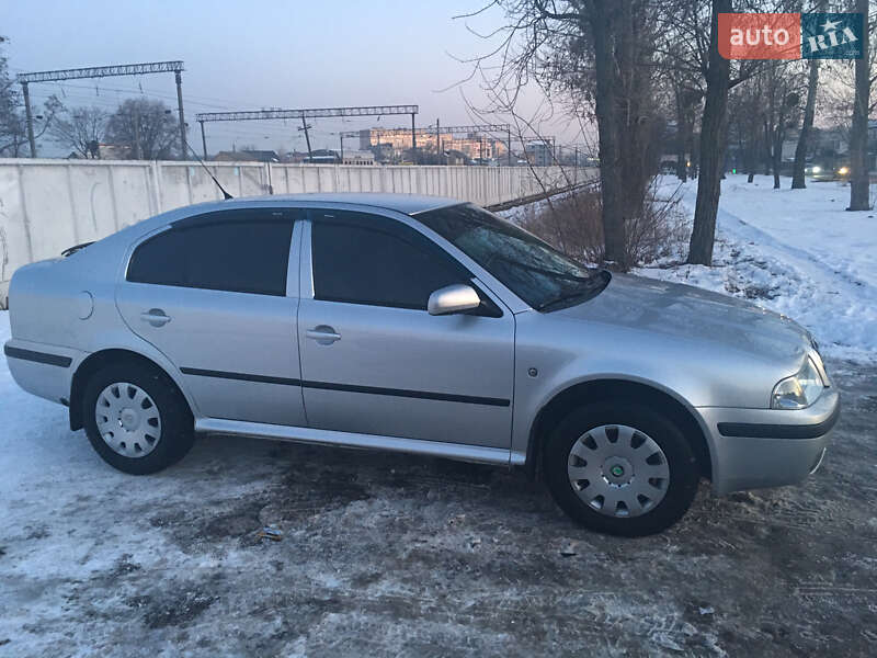 Лифтбек Skoda Octavia 2008 в Ирпене