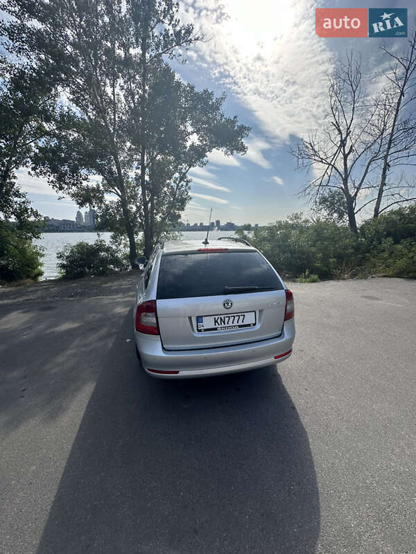 Универсал Skoda Octavia 2010 в Киеве
