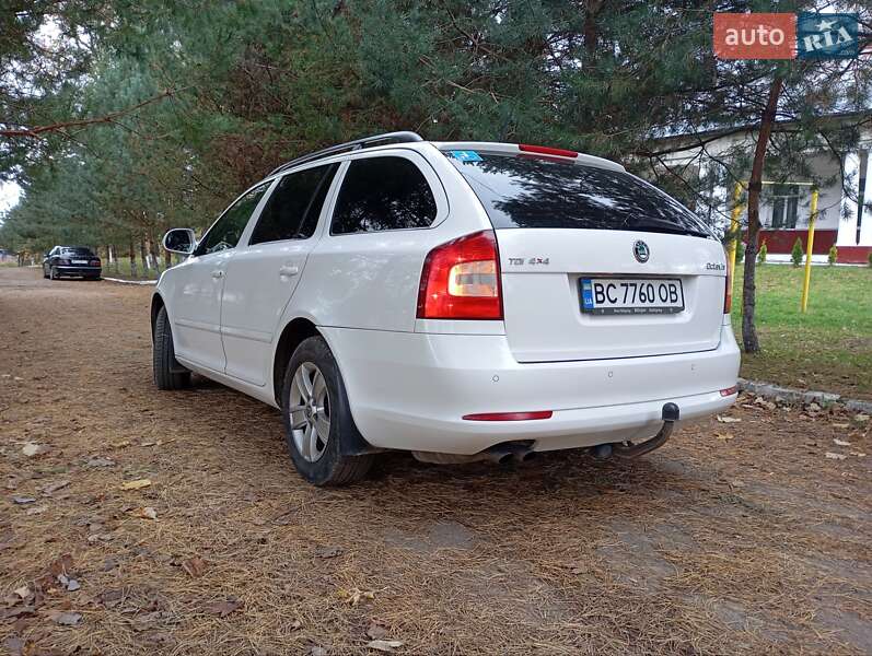 Универсал Skoda Octavia 2010 в Самборе фото 5 Универсал Skoda Octavia 2010 в Самборе