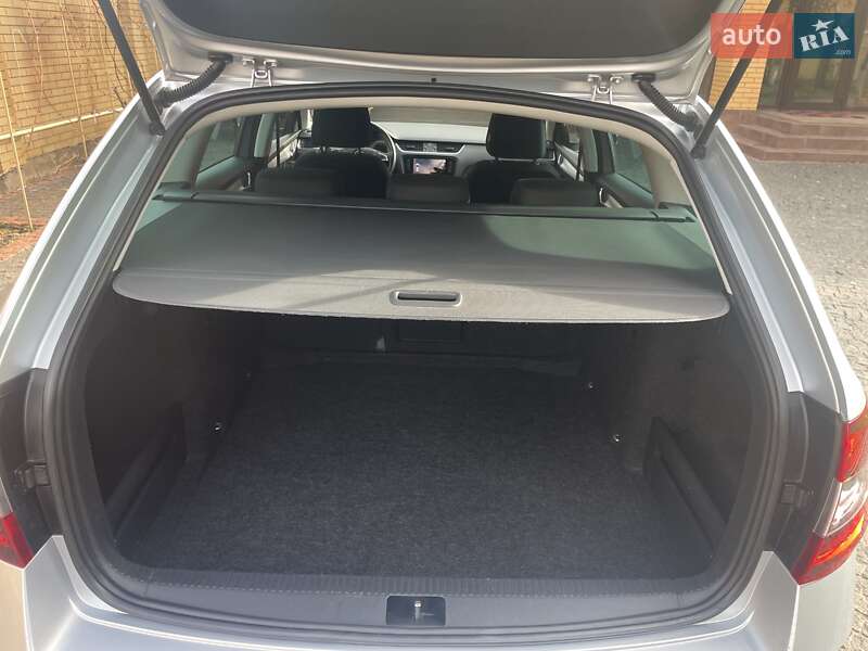 Універсал Skoda Octavia 2020 в Дніпрі