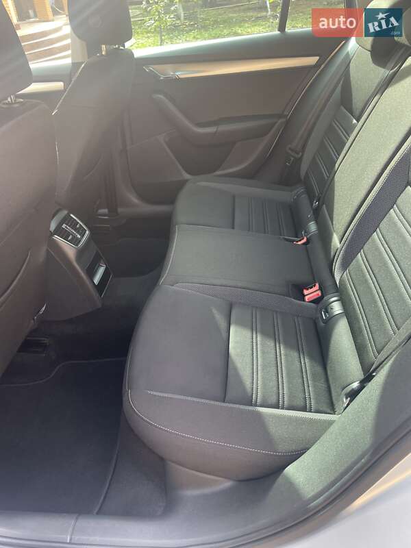 Універсал Skoda Octavia 2020 в Дніпрі