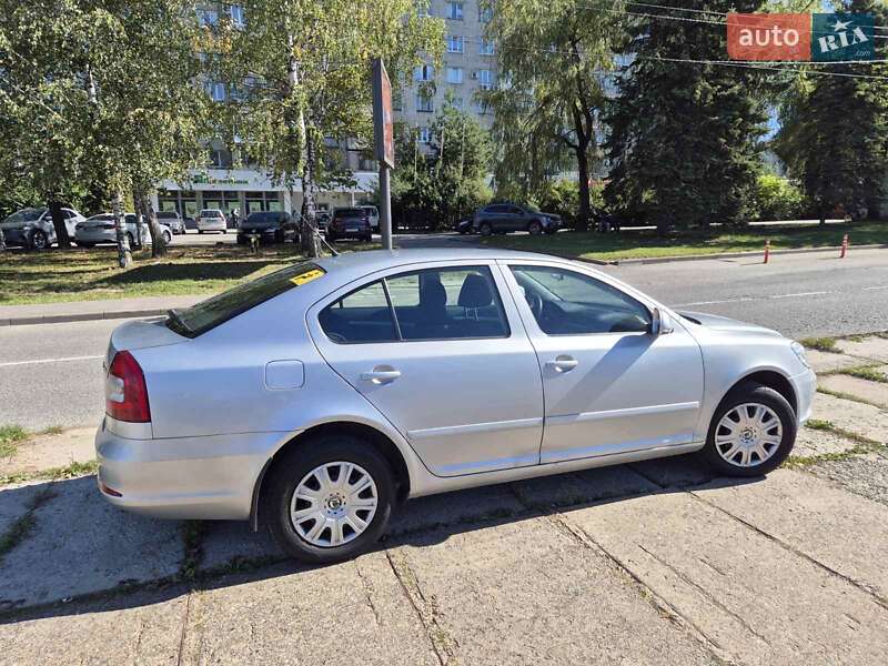 Лифтбек Skoda Octavia 2010 в Львове фото 5 Лифтбек Skoda Octavia 2010 в Львове