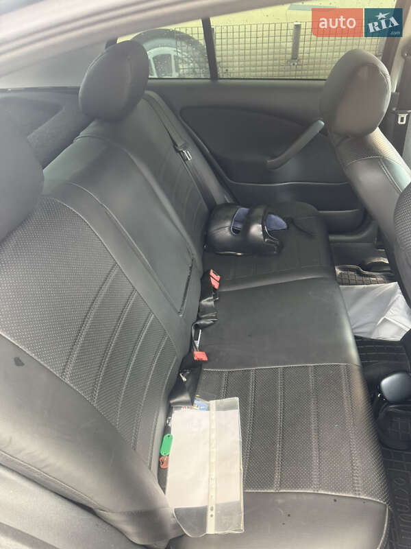 Лифтбек Skoda Octavia 2001 в Львове