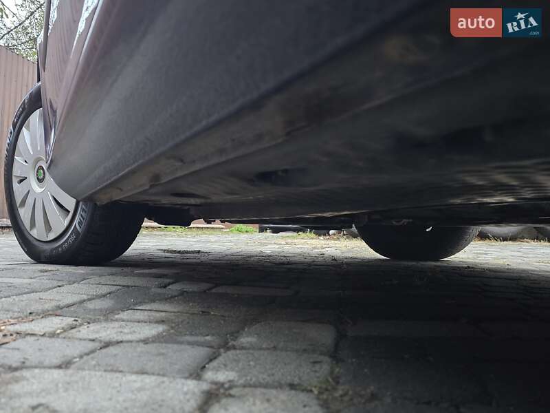 Лифтбек Skoda Octavia 2012 в Полтаве фото 40 Лифтбек Skoda Octavia 2012 в Полтаве