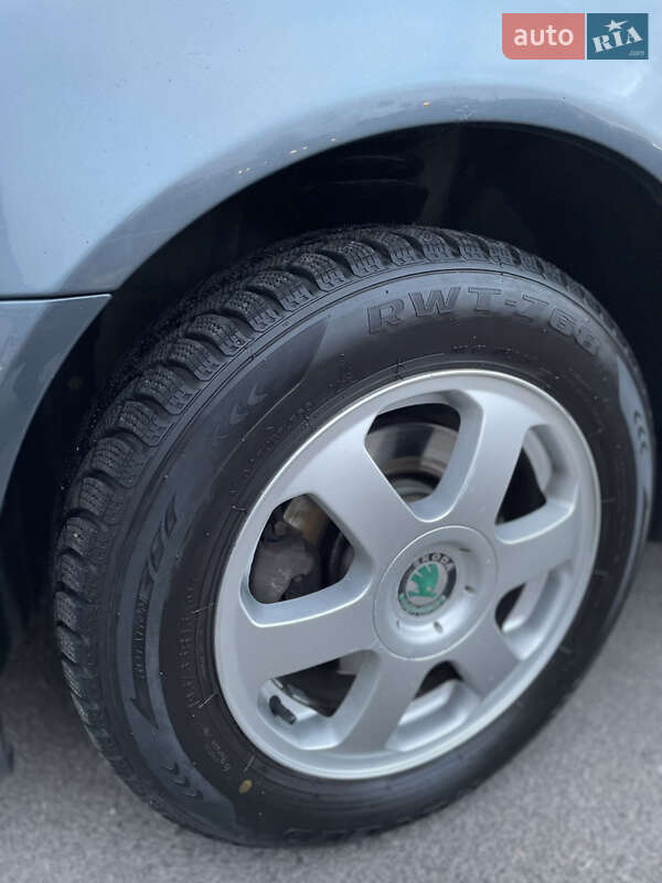 Универсал Skoda Octavia 2004 в Виннице
