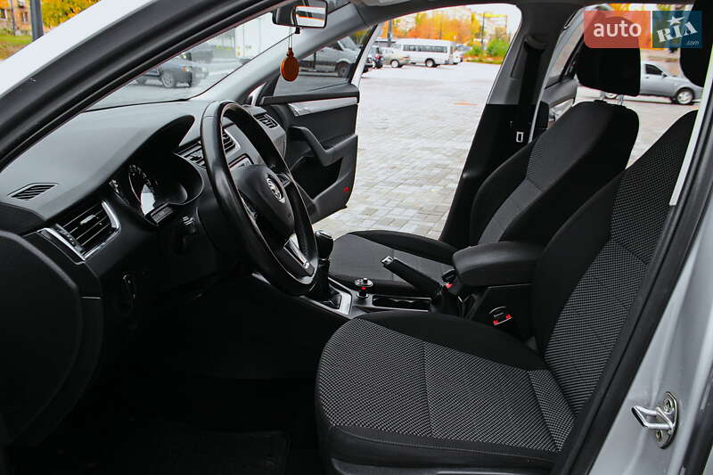 Універсал Skoda Octavia 2017 в Дніпрі