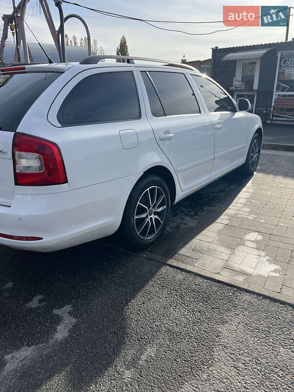Универсал Skoda Octavia 2009 в Житомире