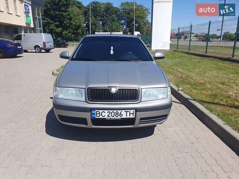 Лифтбек Skoda Octavia 2010 в Радехове фото 4 Лифтбек Skoda Octavia 2010 в Радехове