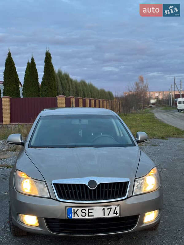 Универсал Skoda Octavia 2009 в Киеве фото 2 Универсал Skoda Octavia 2009 в Киеве