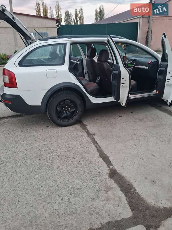 Универсал Skoda Octavia 2011 в Новом Буге