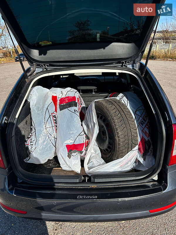 Универсал Skoda Octavia 2011 в Житомире фото 14 Универсал Skoda Octavia 2011 в Житомире