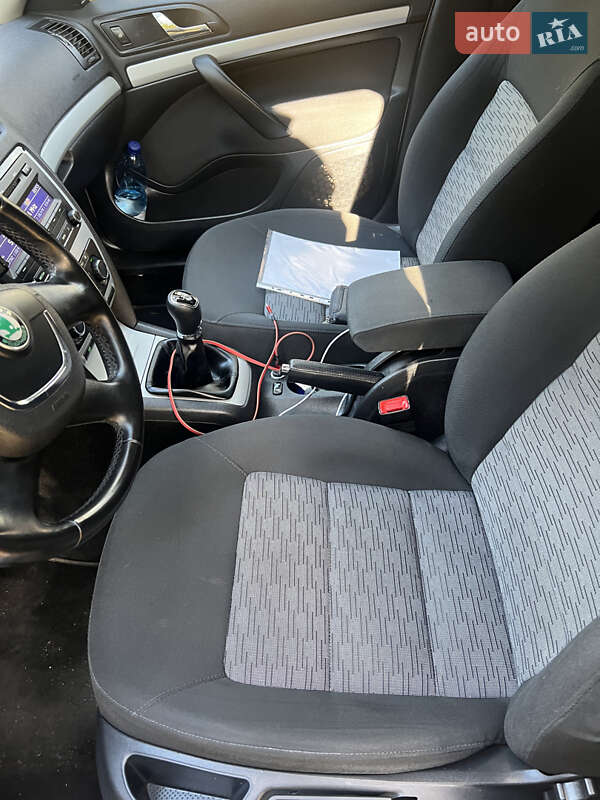 Универсал Skoda Octavia 2010 в Ровно фото 31 Универсал Skoda Octavia 2010 в Ровно