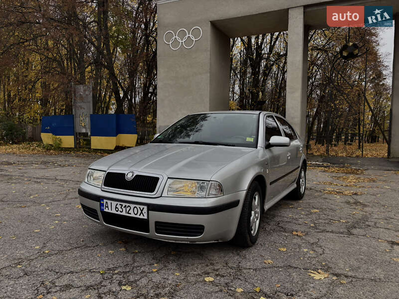 Лифтбек Skoda Octavia 2000 в Маньковке
