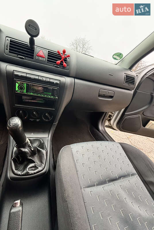 Лифтбек Skoda Octavia 2000 в Маньковке