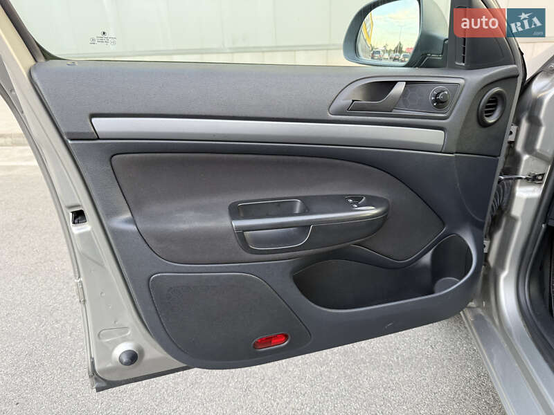 Универсал Skoda Octavia 2010 в Киеве фото 13 Универсал Skoda Octavia 2010 в Киеве