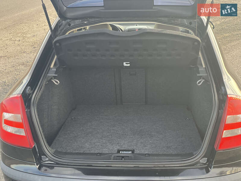 Лифтбек Skoda Octavia 2006 в Корсуне-Шевченковском