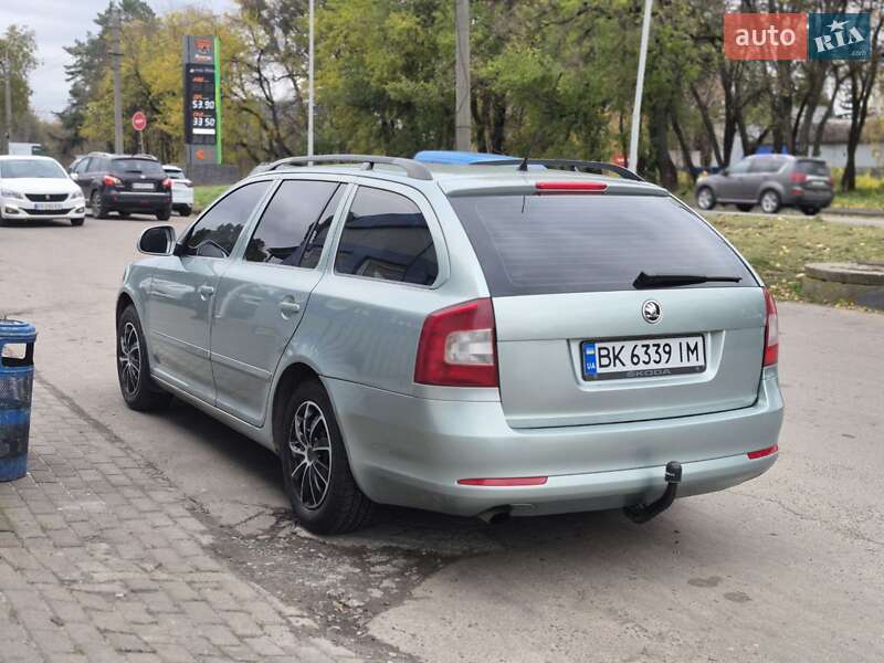 Універсал Skoda Octavia 2009 в Рівному