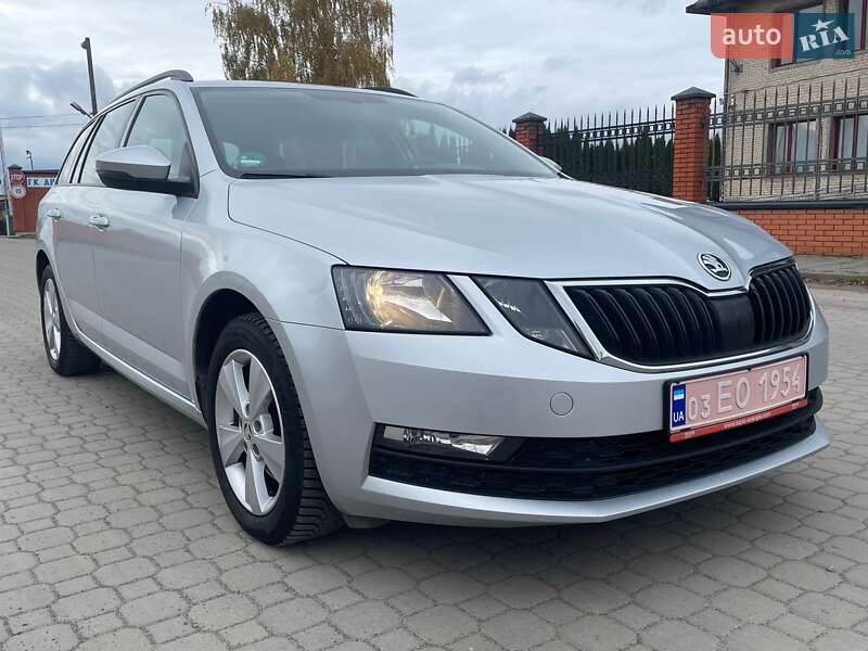Универсал Skoda Octavia 2019 в Луцке фото 4 Универсал Skoda Octavia 2019 в Луцке