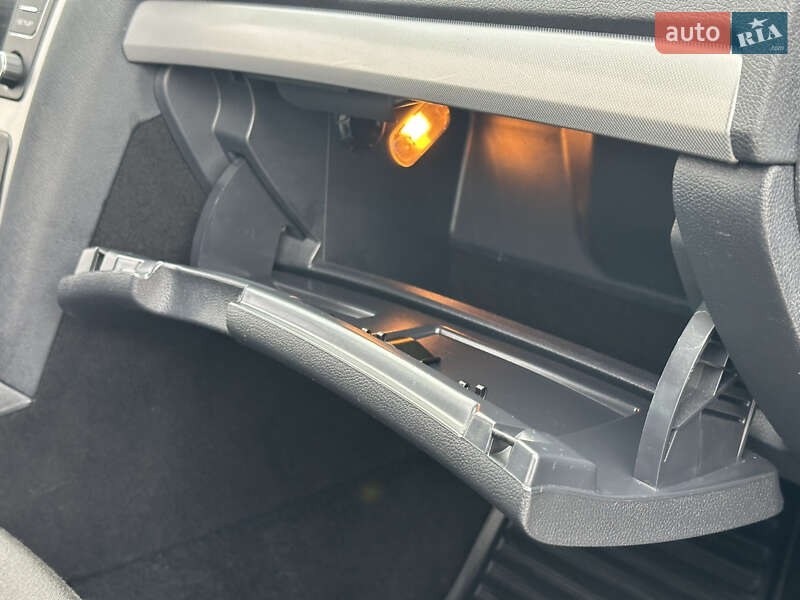 Универсал Skoda Octavia 2011 в Житомире фото 35 Универсал Skoda Octavia 2011 в Житомире