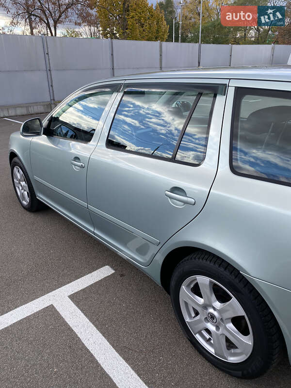Универсал Skoda Octavia 2009 в Киеве фото 15 Универсал Skoda Octavia 2009 в Киеве