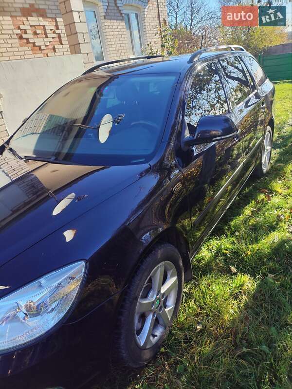 Универсал Skoda Octavia 2012 в Гайсине