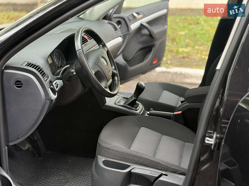 Лифтбек Skoda Octavia 2008 в Виннице