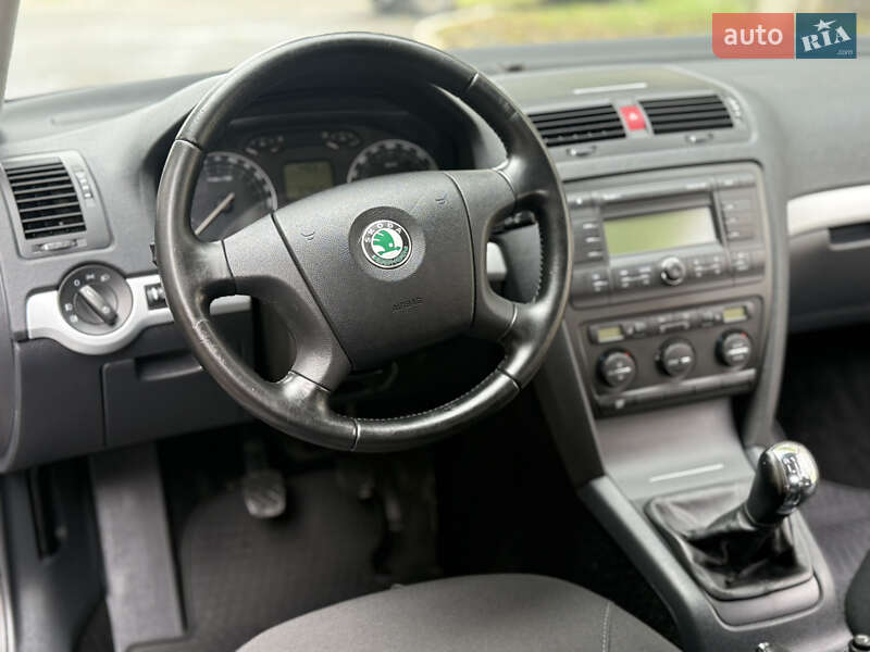 Лифтбек Skoda Octavia 2008 в Виннице