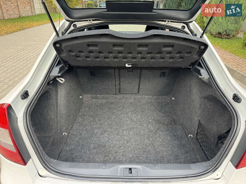 Лифтбек Skoda Octavia 2012 в Луцке фото 7 Лифтбек Skoda Octavia 2012 в Луцке