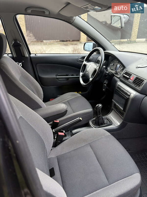 Универсал Skoda Octavia 2003 в Киеве