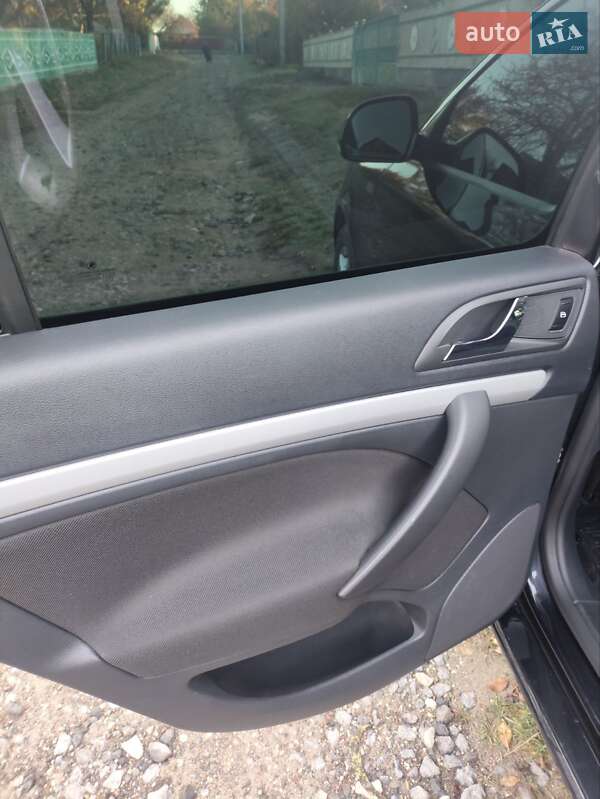 Универсал Skoda Octavia 2012 в Гайсине