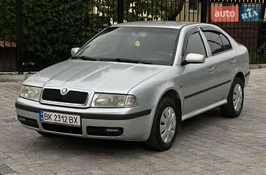 Лифтбек Skoda Octavia 2008 в Ровно